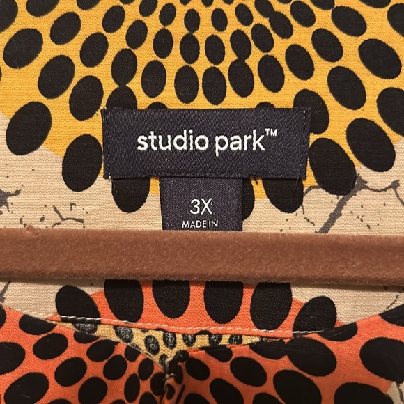 Studio Park kimono with pockets size 3x  97% cotton 3% spandex - Picture 2 of 5